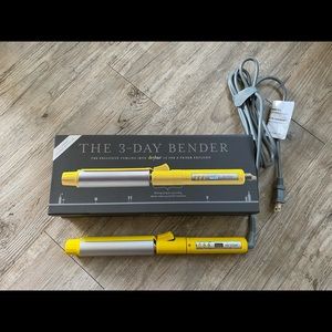 New Drybar 3 Day Bender Curling Iron 1.25”